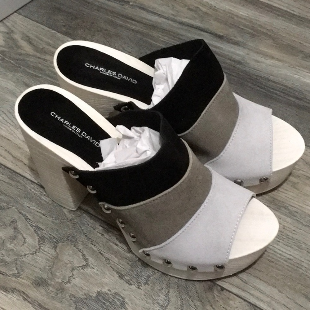 Charles David - Ellina suede mule NWT-  Italy
